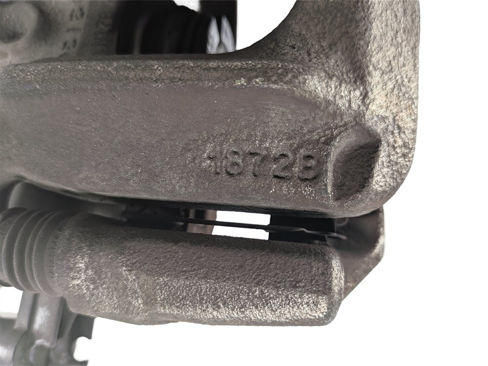 Thumbnail 5: 11-18 BMW X3 X4 (F25 F26) REAR RIGHT PASSENGER DISC BRAKE CALIPER w/ ACTUATOR
