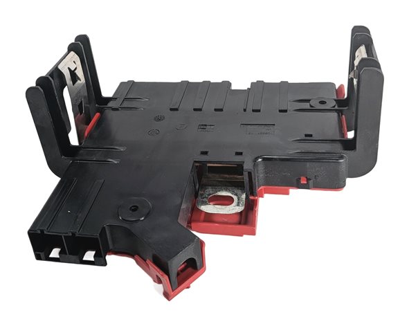 2016 BMW X3 (F25) 2.0L REAR POSITIVE BATTERY POWER DISTRIBUTION TERMINAL PLATE
