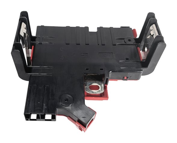 Thumbnail 3: 2016 BMW X3 (F25) 2.0L REAR POSITIVE BATTERY POWER DISTRIBUTION TERMINAL PLATE