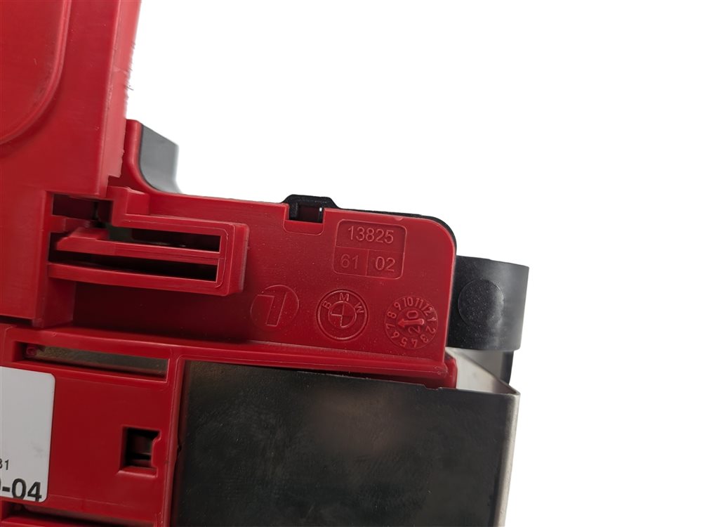 Thumbnail 9: 2016 BMW X3 (F25) 2.0L REAR POSITIVE BATTERY POWER DISTRIBUTION TERMINAL PLATE