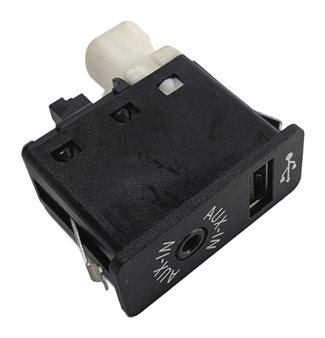 2016 BMW X3 (F25) CENTER CONSOLE USB AUX AUXILIARY INPUT SOCKET PORT JACK
