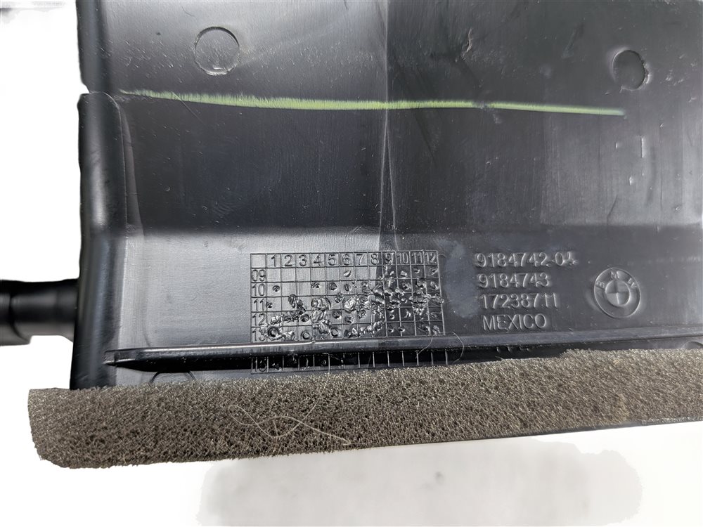Thumbnail 6: 2016 BMW X3 (F25) FRONT CENTER DASH HEAT AIR AC VENT w/HAZARD SWITCH (Black)