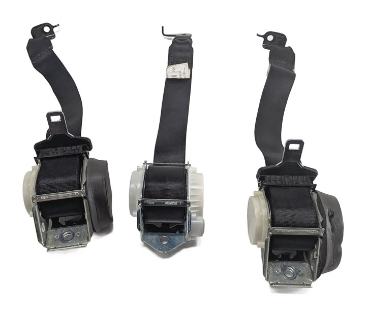 Thumbnail 4: 2016 BMW X3 (F25) REAR LEFT CENTER RIGHT SEAT SEATBELT RETRACTOR SET/3 (Black)