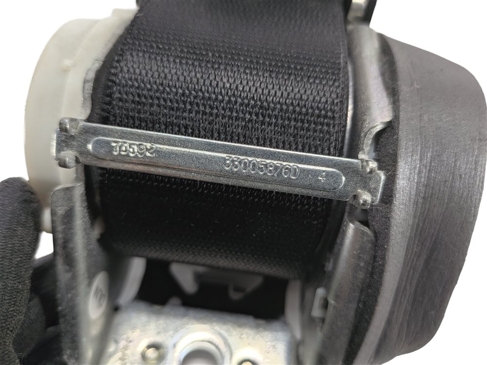 Thumbnail 5: 2016 BMW X3 (F25) REAR LEFT CENTER RIGHT SEAT SEATBELT RETRACTOR SET/3 (Black)