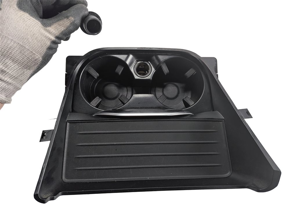Thumbnail 6: 2016 BMW X3 (F25) FRONT CENTER CONSOLE DUAL CUP HOLDER DRINK INSERT