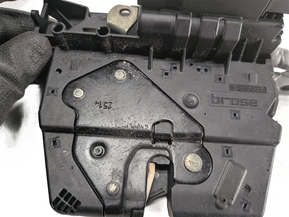 Thumbnail 6: 2016 BMW X3 (F25) REAR TAILGATE LIFTGATE LOCK LATCH SOFT CLOSE ACTUATOR MOTOR