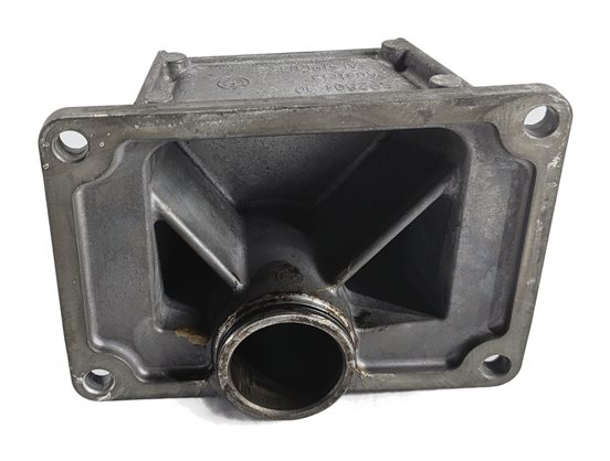 Thumbnail 5: 2016 BMW X3 (F25) FRONT DIFFERENTIAL AXLE SHAFT SUPPORT CARRIER BEARING BRACKET