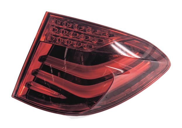 10-13 BMW 535iGT 550iGT (F07) RIGHT PASSENGER OUTER TAILLIGHT BRAKE LIGHT LAMP