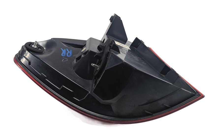 Thumbnail 6: 10-13 BMW 535iGT 550iGT (F07) RIGHT PASSENGER OUTER TAILLIGHT BRAKE LIGHT LAMP