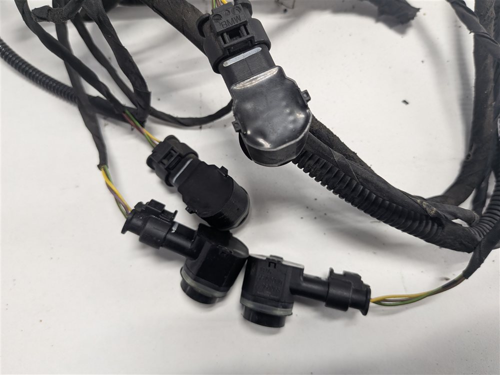Thumbnail 7: 2010 BMW 535IGT F07 FRONT PARK ASSIST PDC SENSOR SET/4 w/HARNESS (White)