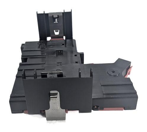 Thumbnail 4: 2010 BMW 535IGT (F07) 3.0L REAR POSITIVE BATTERY TERMINAL JUNCTION BOX BLOCK
