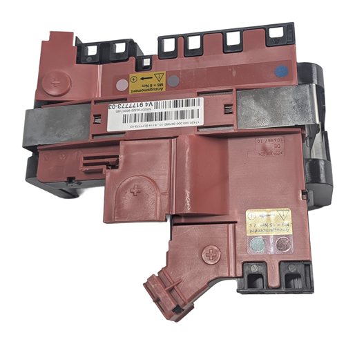 Thumbnail 5: 2010 BMW 535IGT (F07) 3.0L REAR POSITIVE BATTERY TERMINAL JUNCTION BOX BLOCK