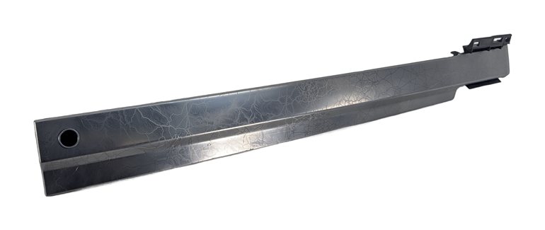 Thumbnail 2: 2017 ROVER DISCOVERY L462 FRONT RIGHT DASH TRIM MOLDING (Brushed Linear)