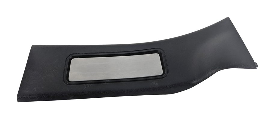 2017 LAND ROVER DISCOVERY L462 REAR RIGHT DOOR SILL SCUFF PLATE
