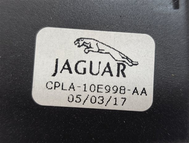Thumbnail 4: 2017 LAND ROVER DISCOVERY L462 POWER TAILGATE CLOSE SWITCH BUTTON