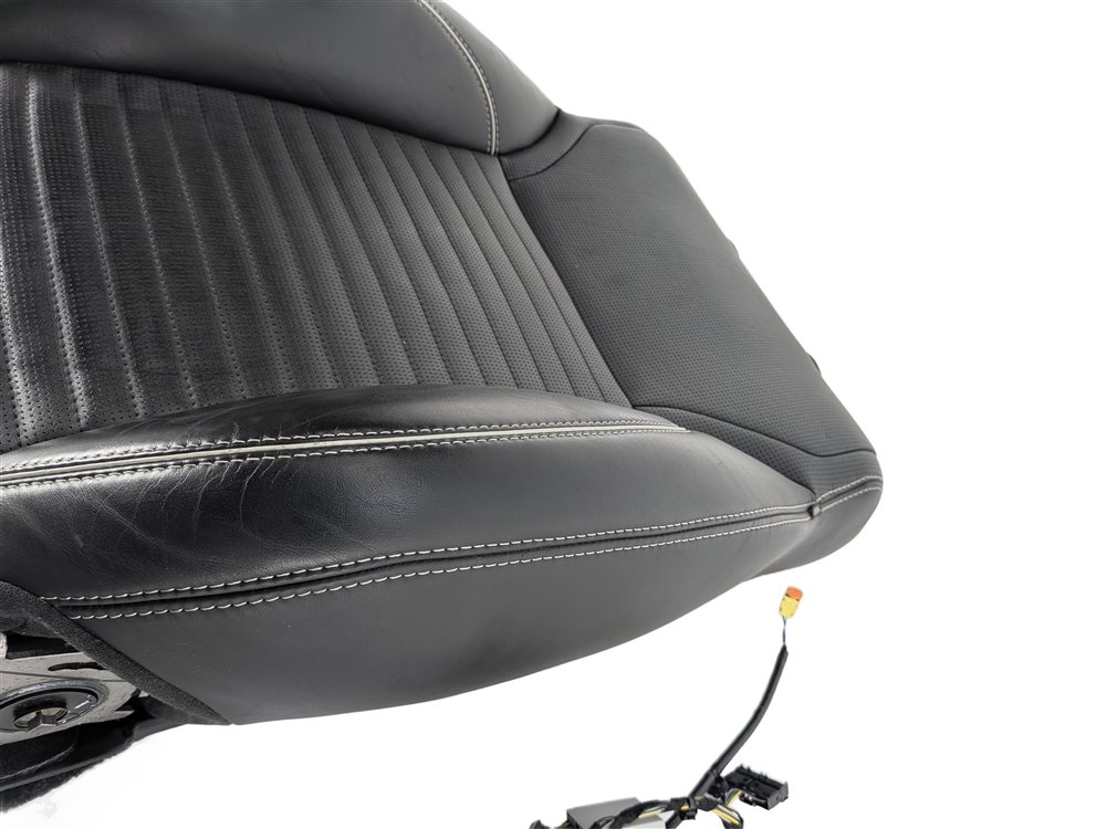 Thumbnail 6: 2017 ROVER DISCOVERY L462 FRONT LEFT DRIVER SEAT BACK CUSHION (Black)