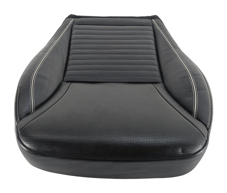 17 ROVER DISCOVERY L462 FRONT RIGHT PASSENGER SEAT BOTTOM (Black)