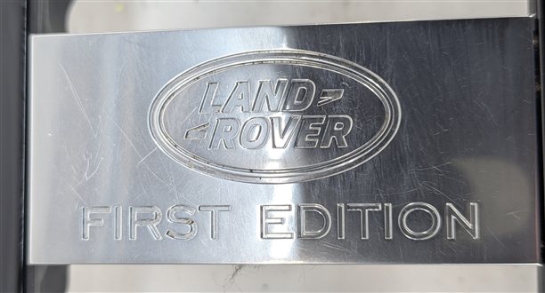 Thumbnail 8: 17 ROVER DISCOVERY L462 FRONT CENTER CONSOLE TRIM FINISH PANEL (GLOSS BLACK)