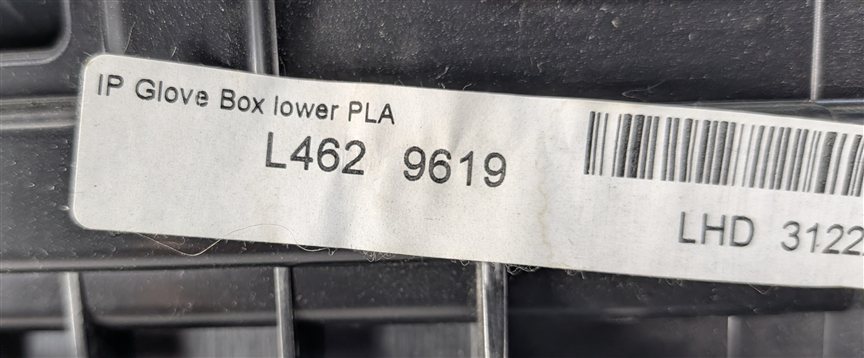 Thumbnail 6: 2017-2023 LAND ROVER DISCOVERY (L462) RIGHT PASSENGER LOWER GLOVE BOX (Black)