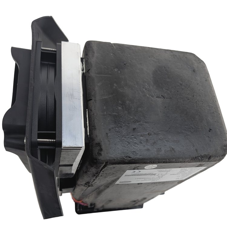 Thumbnail 7: 17-20 LAND ROVER DISCOVERY L462 FRONT CENTER REFRIGERATED CONSOLE COMPARTMENT