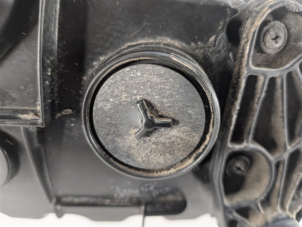 Thumbnail 5: 15-19 ROVER SPORT DISCOVERY L405 L462 L494 3.0L ENGINE RIGHT AIR FILTER BOX