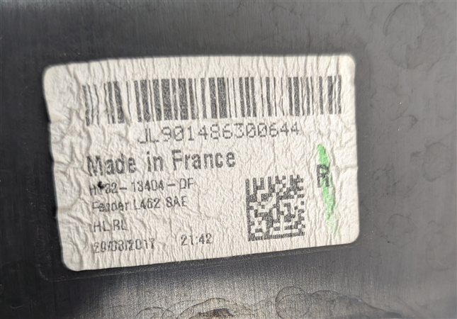 Thumbnail 5: 17-20 LAND ROVER DISCOVERY L462 REAR RIGHT PASSENGER OUTER QUARTER TAILLIGHT