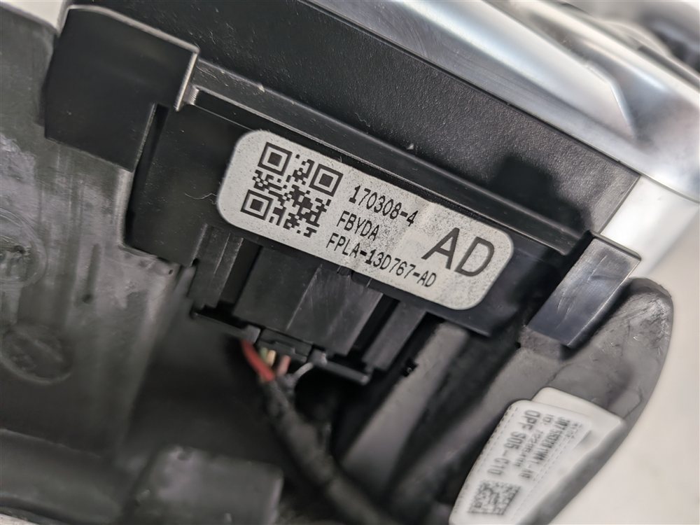 Thumbnail 11: 17-20 ROVER DISCOVERY (L462) HEATED STEERING w/SHIFT PADDLES GRAY STITCH (Black)