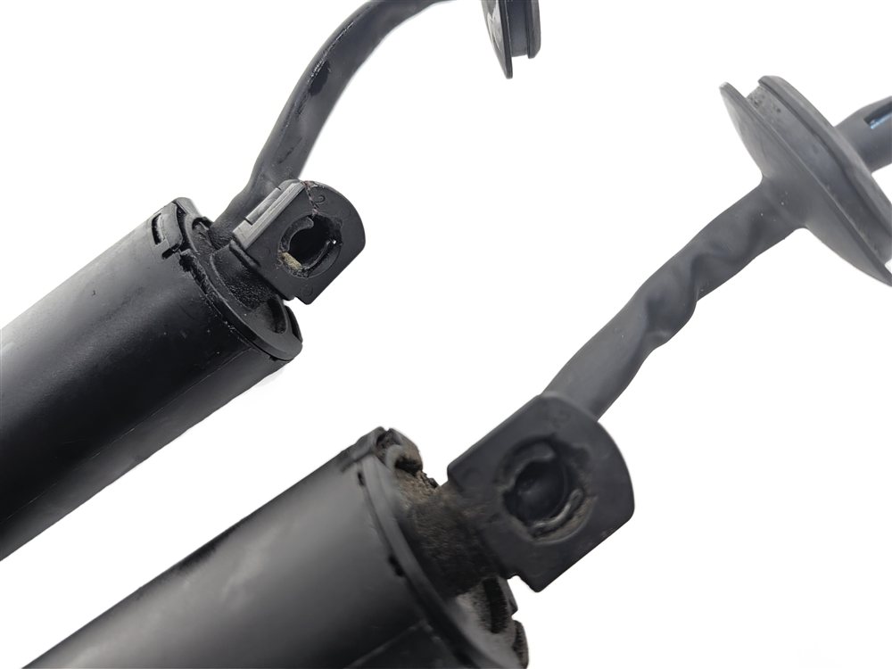Thumbnail 5: 17-21 LAND ROVER DISCOVERY REAR LEFT & RIGHT HATCH LIFT ASSIST SHOCK STRUT SET/2