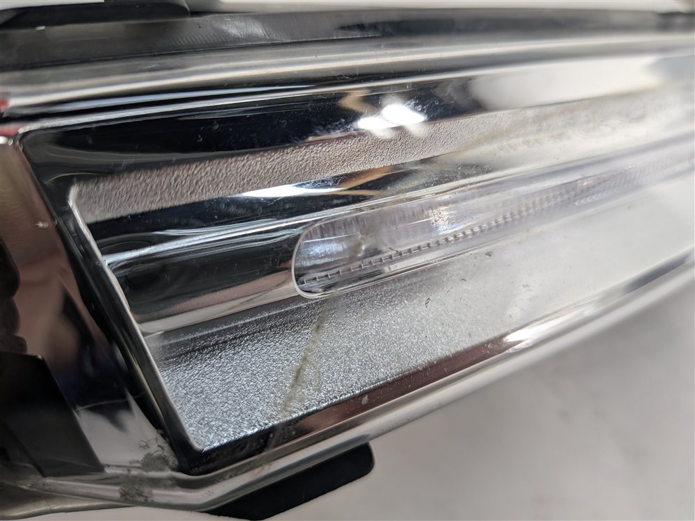 Thumbnail 7: 17-24 E/F/I-PACE ROVER DISCOVERY L462 FRONT LEFT DRIVER LOWER FOGLIGHT LAMP