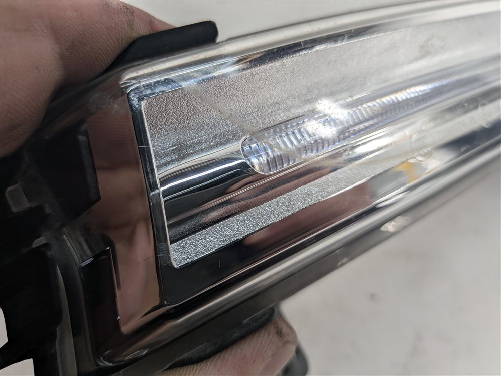 Thumbnail 6: 17-24 E/F/I PACE ROVER DISCOVERY L462 FRONT RIGHT PASSENGER LOWER FOGLIGHT LAMP
