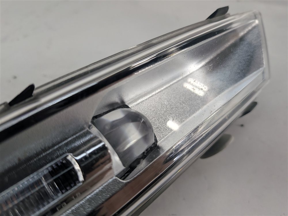 Thumbnail 7: 17-24 E/F/I PACE ROVER DISCOVERY L462 FRONT RIGHT PASSENGER LOWER FOGLIGHT LAMP