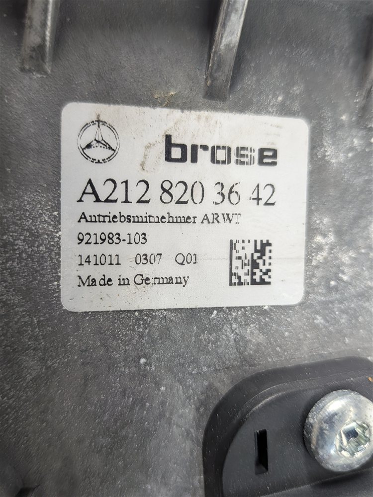 Thumbnail 6: 10-16 MERCEDES E63 E350 GLK350 W212 X204 REAR LIFTGATE HATCH LIFT MOTOR w/MODULE