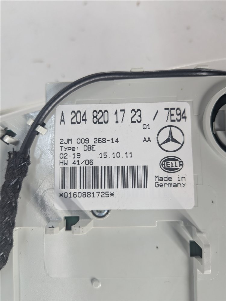 Thumbnail 7: 2010-2015 MERCEDES GLK350 (X204) FRONT ROOF DOME COURTESY LIGHT (Gray)