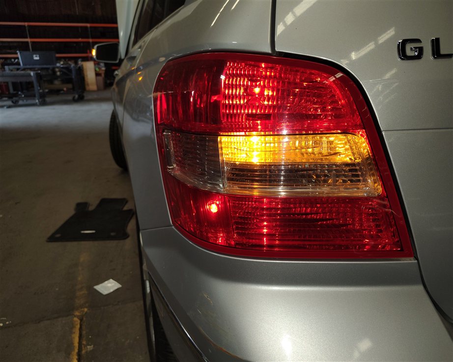 Thumbnail 2: 10-12 MERCEDES GLK350 (X204) LEFT DRIVER TAILLIGHT BRAKE LIGHT LAMP INCANDESCENT