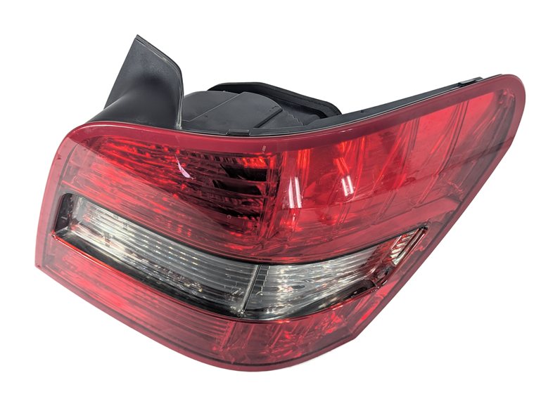 Thumbnail 4: 2010-2012 MERCEDES BENZ GLK350 (X204) RIGHT PASSENGER TAILLIGHT BRAKE LIGHT LAMP