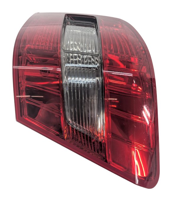 Thumbnail 6: 2010-2012 MERCEDES BENZ GLK350 (X204) RIGHT PASSENGER TAILLIGHT BRAKE LIGHT LAMP