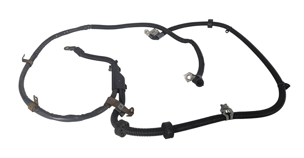 Thumbnail 2: 2012 MERCEDES GLK350 (X204) 3.5L POSITIVE BATTERY STARTER CABLE w/ TERMINAL