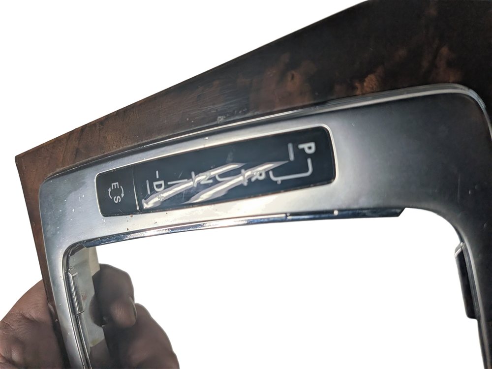 Thumbnail 14: 2012 MERCEDES GLK350 (X204) CENTER CONSOLE AUTOMATIC SHIFT TRIM BEZEL (Walnut)
