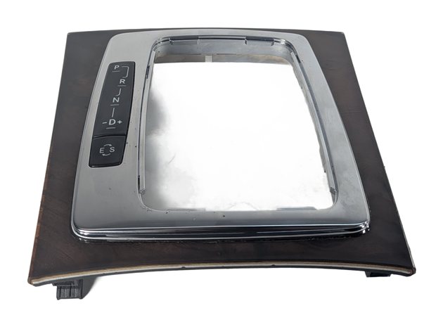 Thumbnail 3: 2012 MERCEDES GLK350 (X204) CENTER CONSOLE AUTOMATIC SHIFT TRIM BEZEL (Walnut)