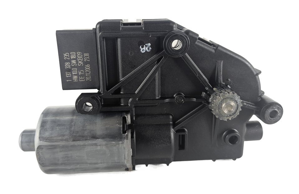 Thumbnail 2: 2007-2014 AUDI Q7 (4L) PANORAMIC SUNROOF MOTOR SUN ROOF MOTOR SUNSHADE MOTOR