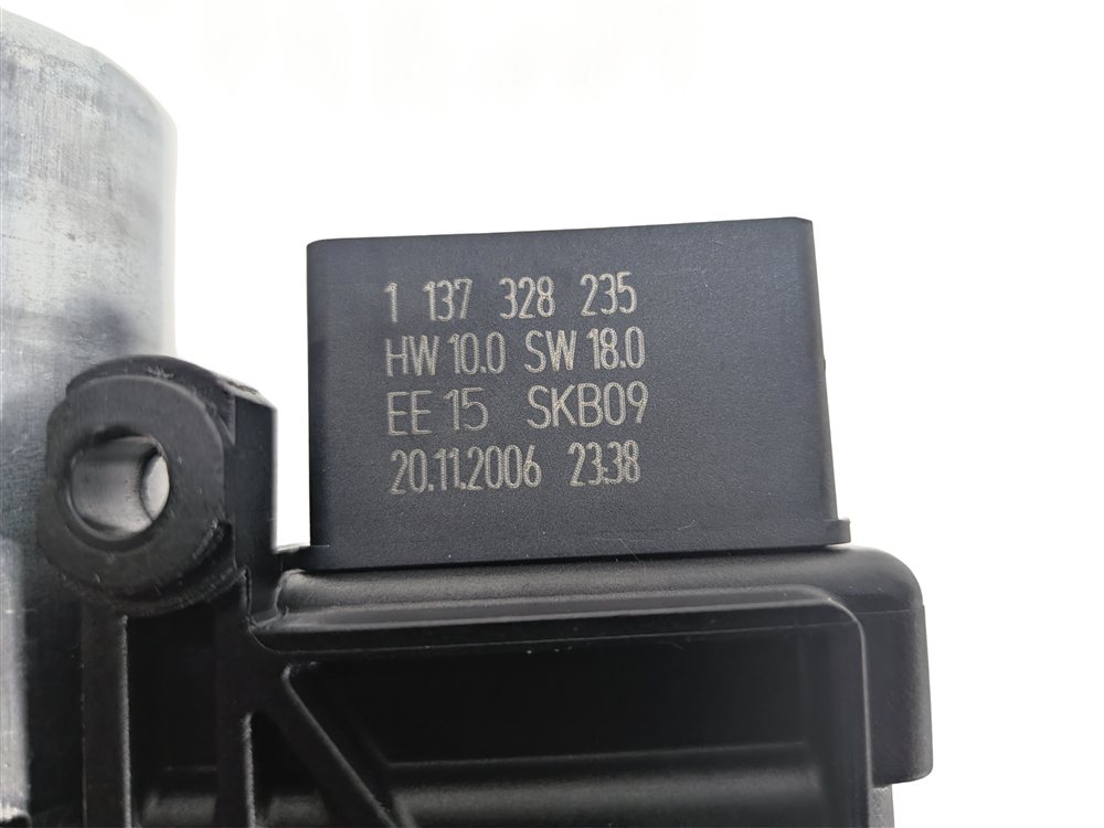 Thumbnail 5: 2007-2014 AUDI Q7 (4L) PANORAMIC SUNROOF MOTOR SUN ROOF MOTOR SUNSHADE MOTOR