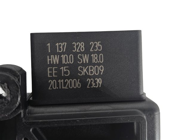 Thumbnail 5: 2007-2014 AUDI Q7 (4L) PANORAMIC SUNROOF MOTOR SUN ROOF MOTOR SUNSHADE MOTOR