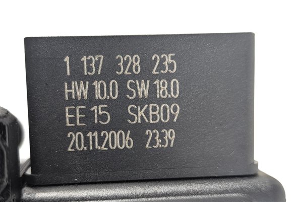 Thumbnail 6: 2007-2014 AUDI Q7 (4L) PANORAMIC SUNROOF MOTOR SUN ROOF MOTOR SUNSHADE MOTOR