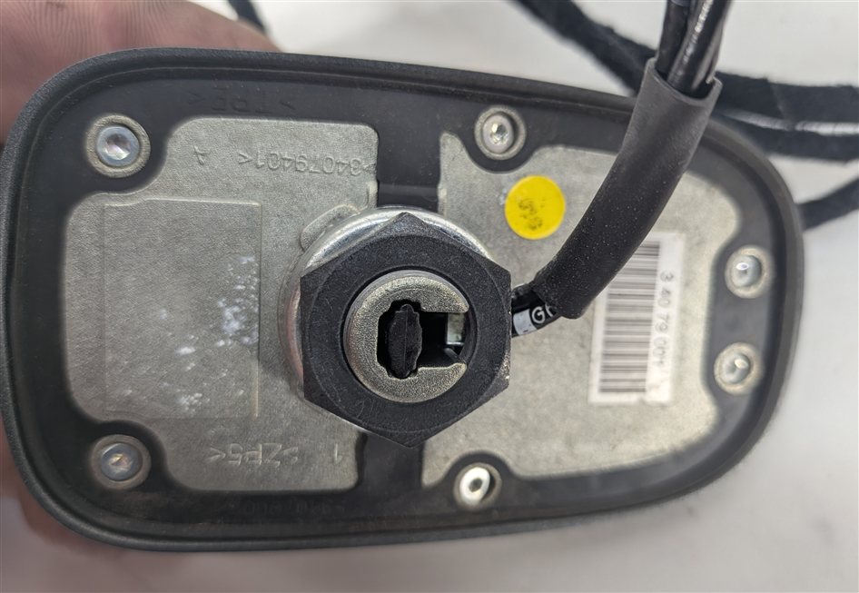 Thumbnail 4: 2007-2009 AUDI Q7 (4L) RADIO STEREO ANTENNA SHARK FIN ANTENNA (PHANTOM BLACK L8)