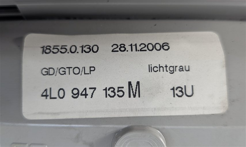 Thumbnail 9: 2007-2015 AUDI Q7 (4L) FRONT DOMELIGHT READING COURTESY DOME LIGHT LAMP (Grey)
