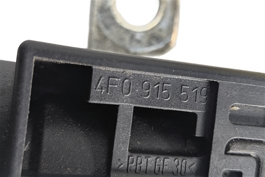 Thumbnail 5: 2007 AUDI Q7 (4L) BATTERY OVERLOAD PROTECTION FUSE TERMINAL