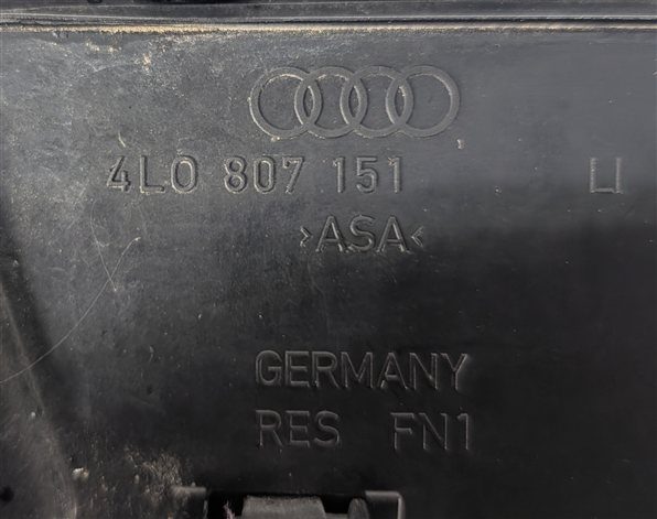 Thumbnail 6: 2007 AUDI Q7 (4L) FRONT LEFT DRIVER LOWER BUMPER GRILLE INSERT BLACK