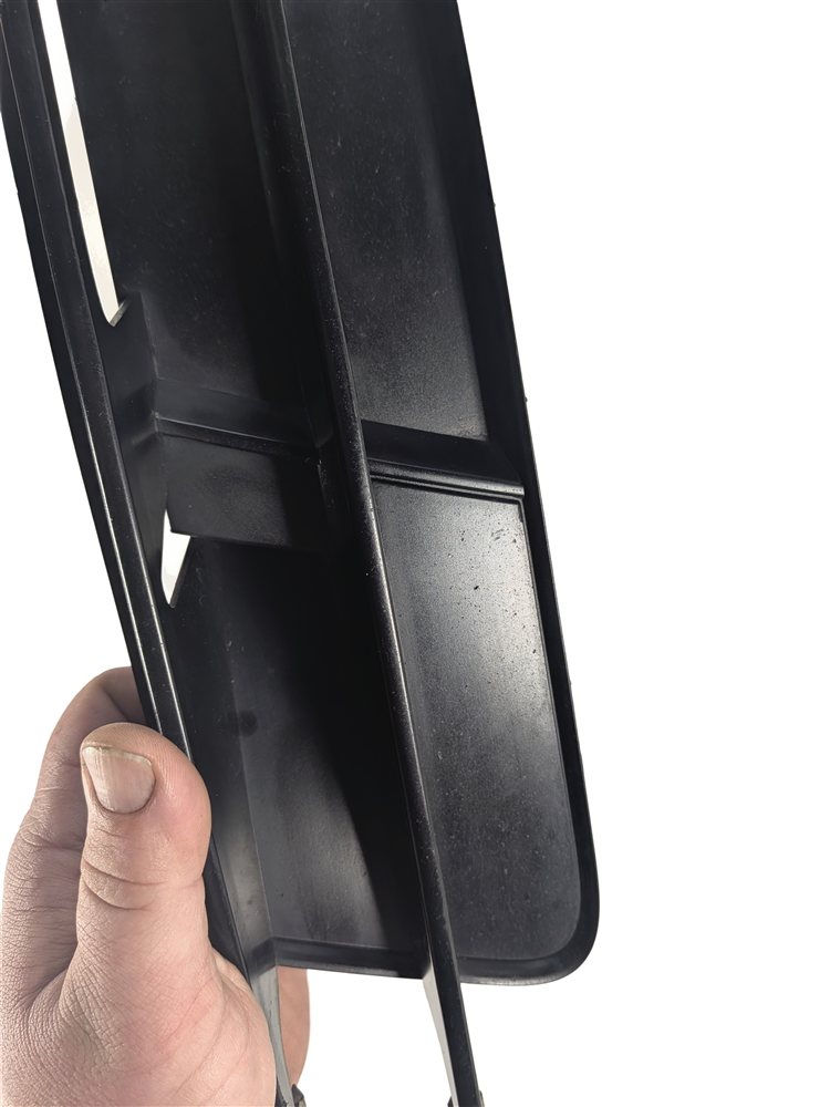 Thumbnail 8: 2007 AUDI Q7 (4L) FRONT LEFT DRIVER LOWER BUMPER GRILLE INSERT BLACK