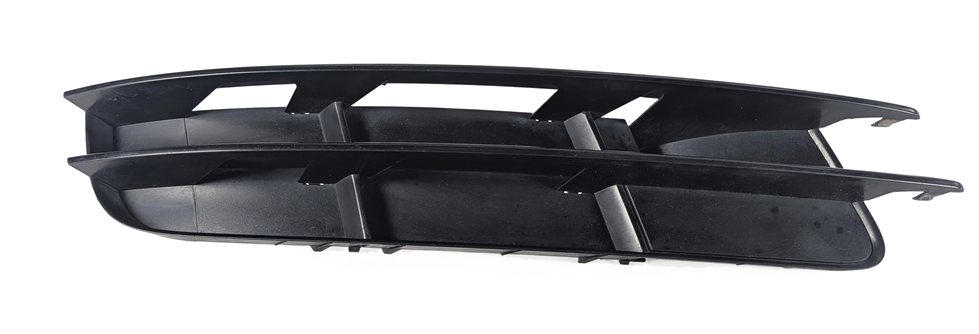 Thumbnail 2: 2007 AUDI Q7 (4L) FRONT RIGHT PASSENGER LOWER BUMPER GRILLE INSERT BLACK