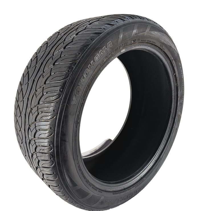 YOKOHAMA PARADA SPEC-X 275/45R20 110V SUV TRUCK TIRE 275 45 20